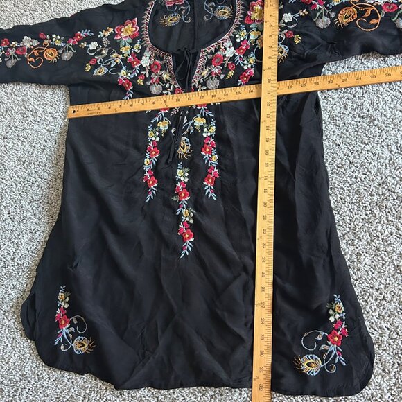 Johnny Was Womens Large Autumn Bloom Black Embroidered Floral Tunic Top - Picture 10 of 15